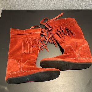 Never Been Worn! Flat Mocassin boots!  Perfect for festivals and bohemian fit!